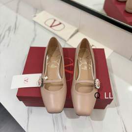 Picture of Valentino Shoes _SKUValentinosz35-40LL080219980